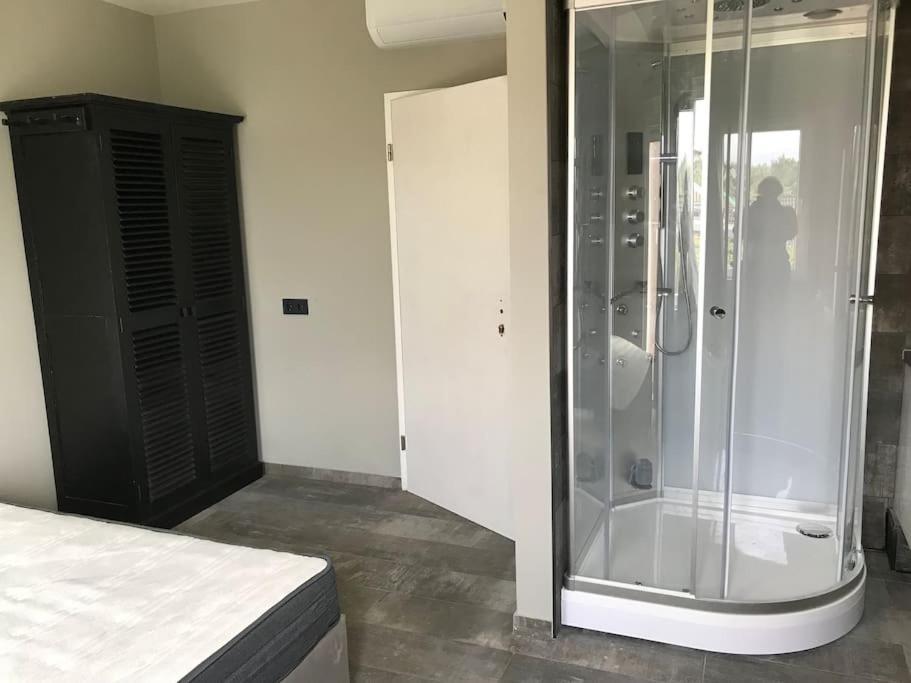 Voormalig Politiebureau Gebruik Welnesstuin Tegen Betaling Bed & Breakfast Ouddorp Luaran gambar