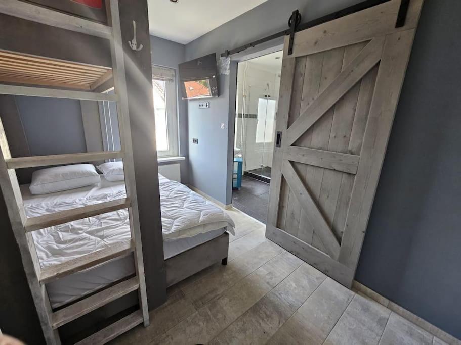 Voormalig Politiebureau Gebruik Welnesstuin Tegen Betaling Bed & Breakfast Ouddorp Luaran gambar